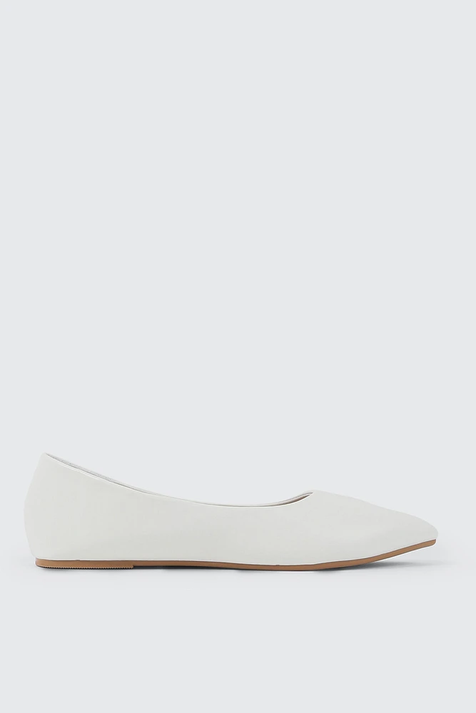 Ardene Classic Pointy Flats in White | Size | Eco-Conscious