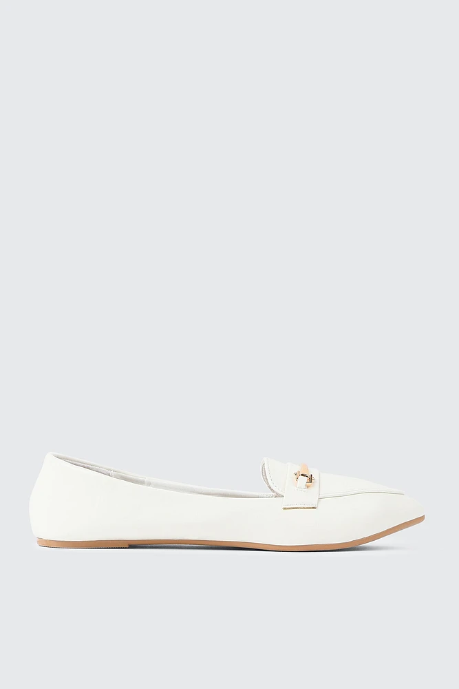 Ardene Pointed Toe Loafers in White | Size 9 | Eco-Conscious