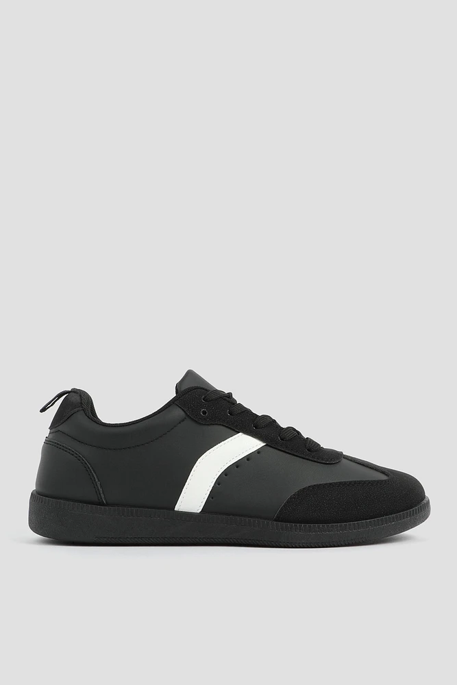 Ardene Retro Sneakers in Black | Size 6 | Faux Leather/Faux Suede