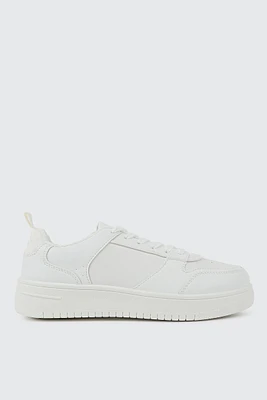 Ardene Court Sneakers in White | Size 9 | Eco-Conscious