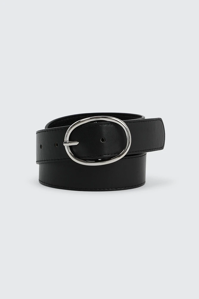 Ardene Oval Buckle Belt in Black | Size Small | Faux Leather