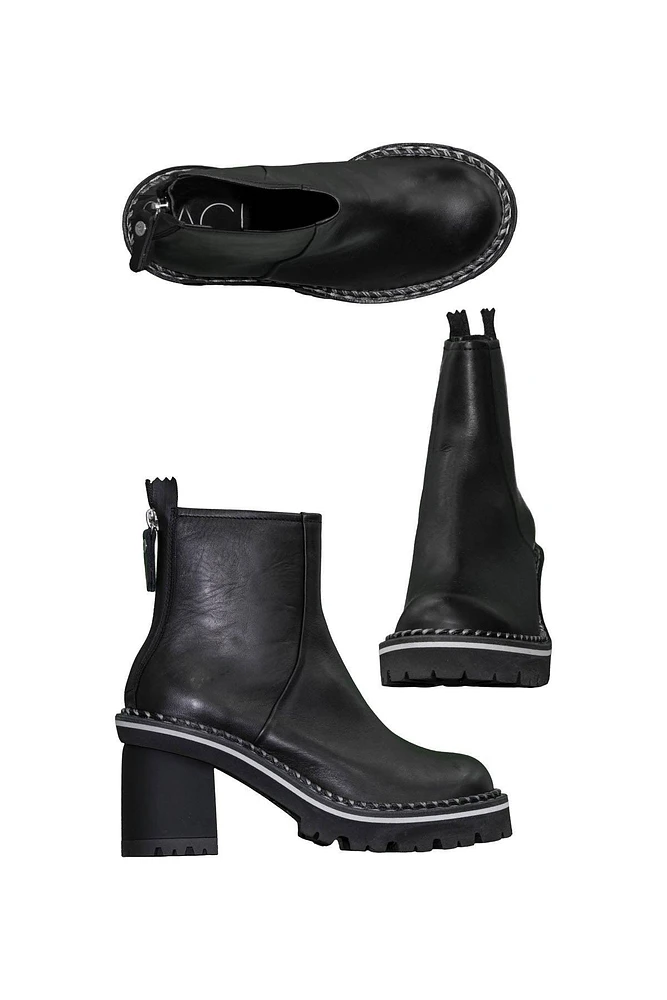 Black Alaska Boot