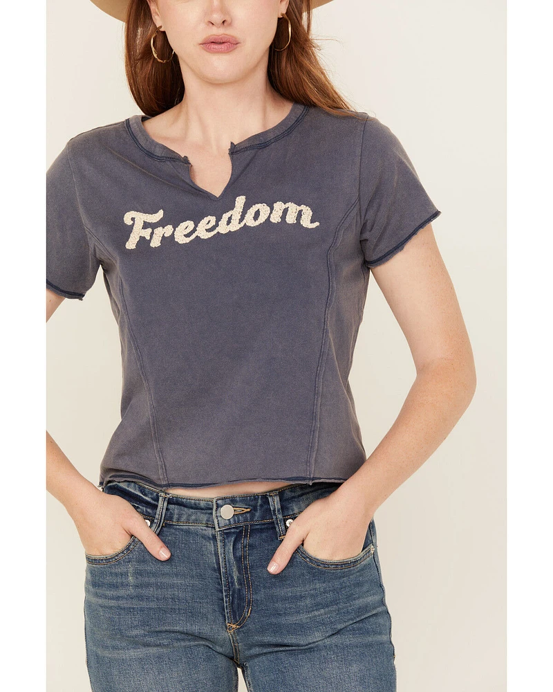 Cleo + Wolf Women's Freedom Short Sleeve Graphic Baby Tee