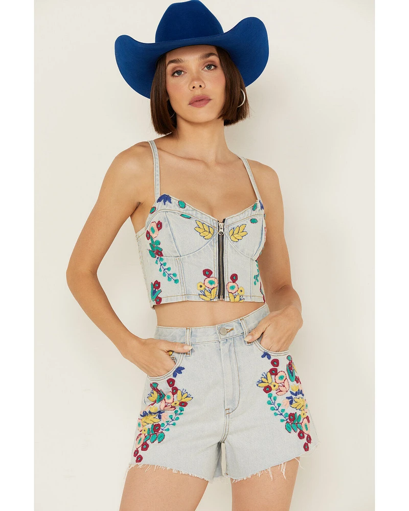 Blank NYC Women's Light Wash Picnic Date Embroidered Denim Crop Top
