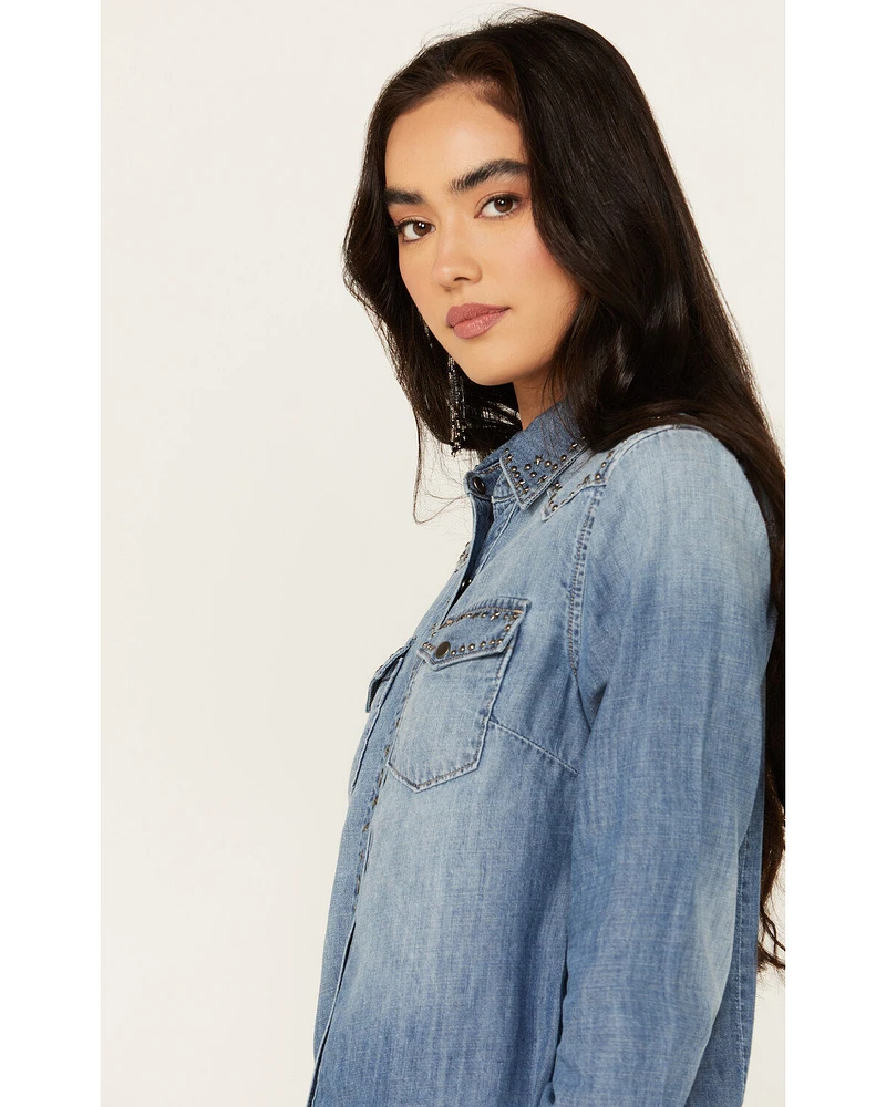 Idyllwind Women's Rigid Wayside Studded Chambray Long Sleeve Snap Western Shirt