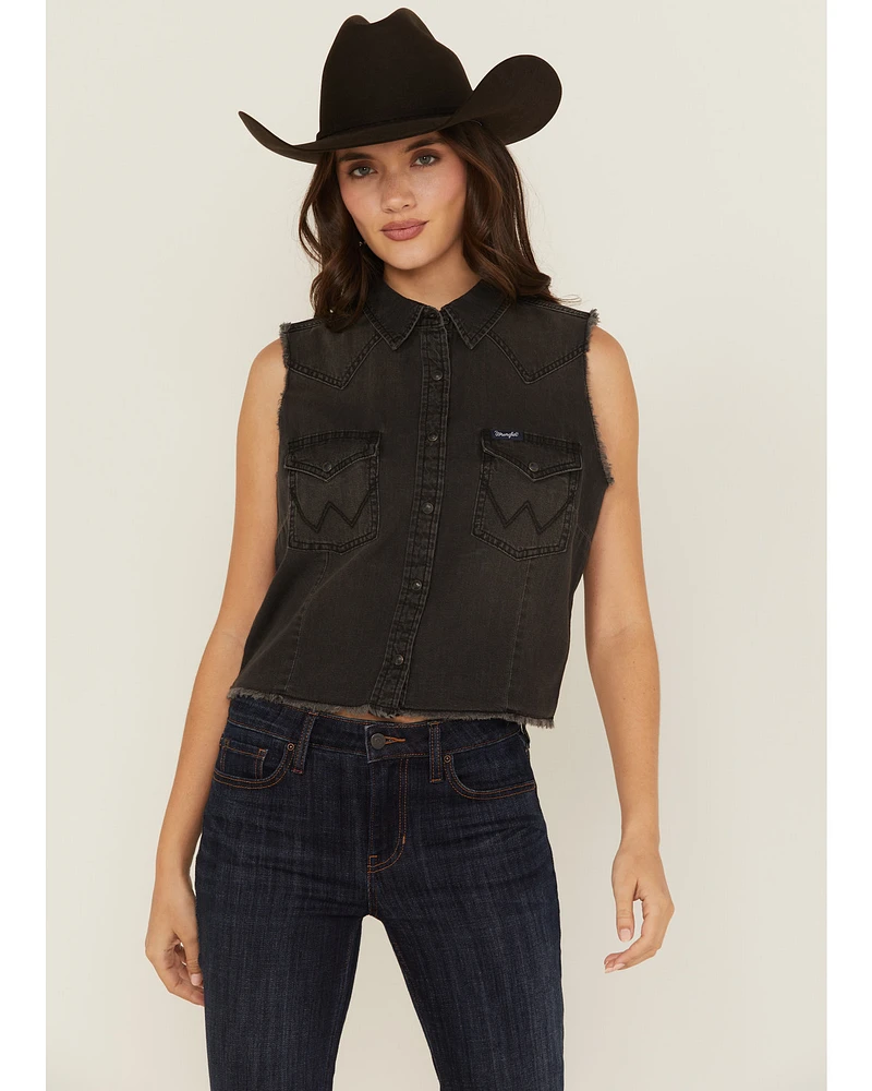Wrangler Retro Women's Distressed Sleeveless Snap Cropped Western Shirt
