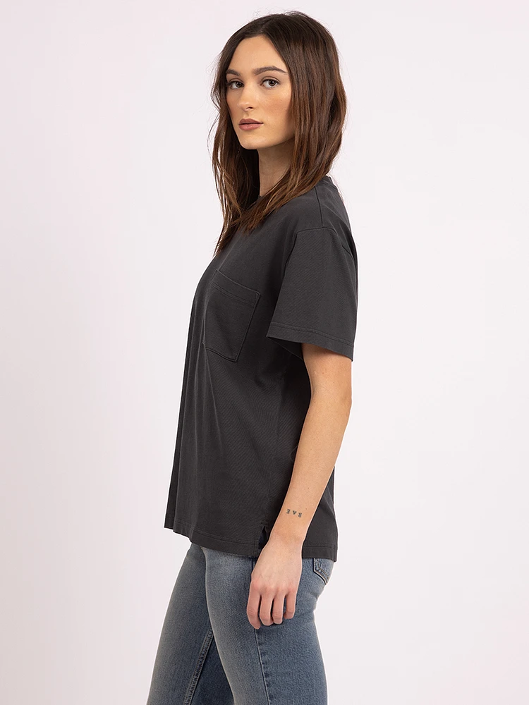 kade crewneck tshirt