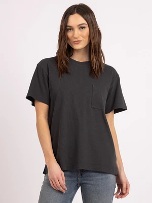 kade crewneck tshirt