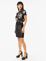 Short-sleeve semi-fitted t-shirt