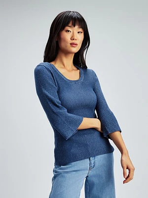 Long-sleeve semi-fitted pullover sweater