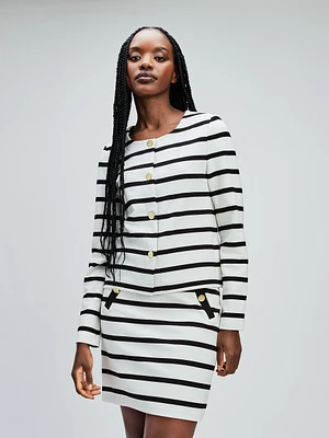 Long-sleeve knit semi-fitted vest