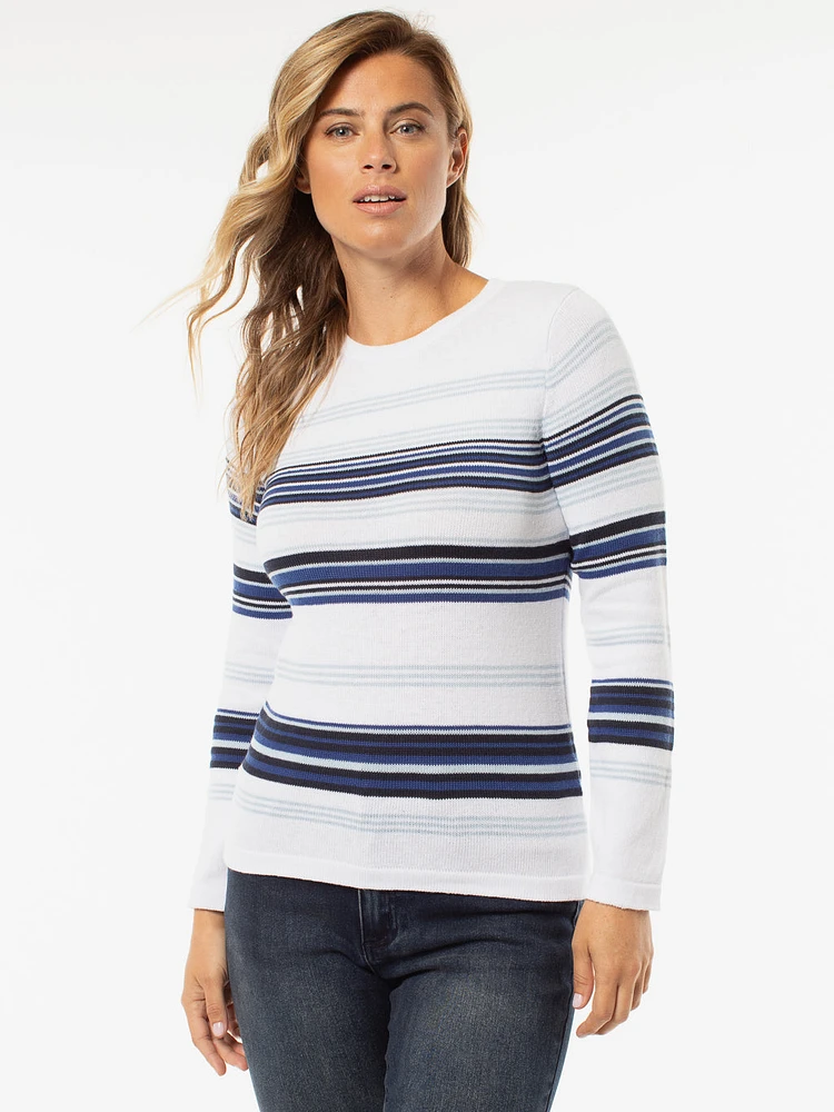 Long-sleeve semi-fitted pullover sweater