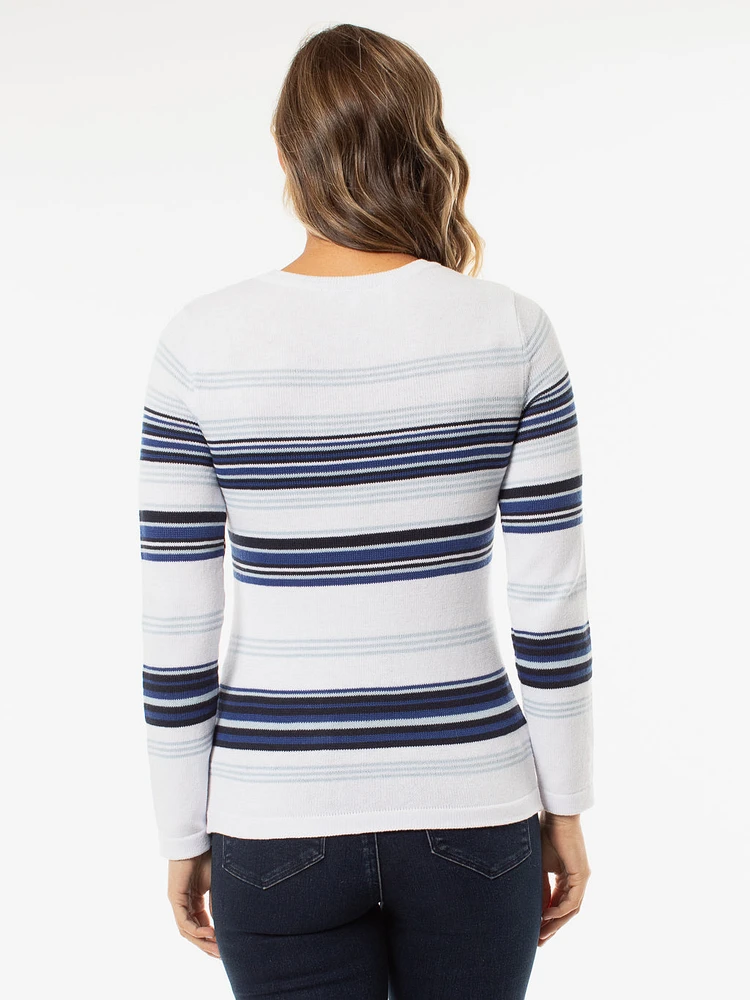 Long-sleeve semi-fitted pullover sweater