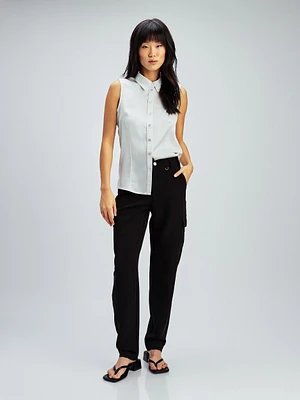 Blouse sans manches semi-ajustée avec boutons