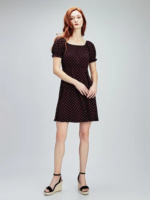 Robe courte évasée en tricot