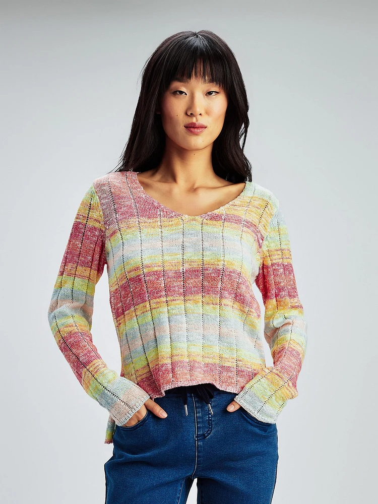 Long-sleeve ftted knit pullover sweater