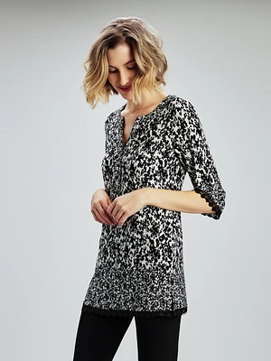 Short-sleeve semi-fitted tunic