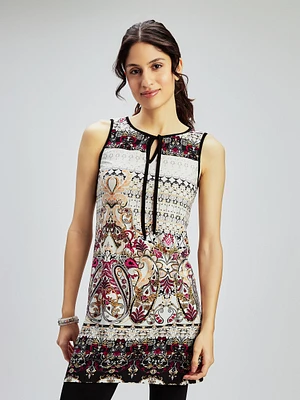 Sleeveless semi-fitted tunic