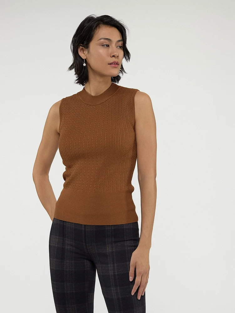 Sleeveless fitted pullover sweater