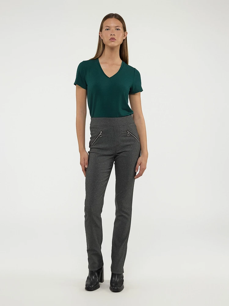 Narrow fitted pull-on pant