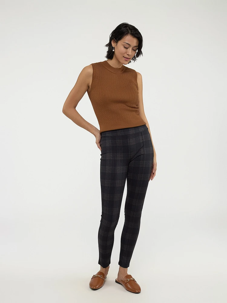 Skinny fitted pull-on pant
