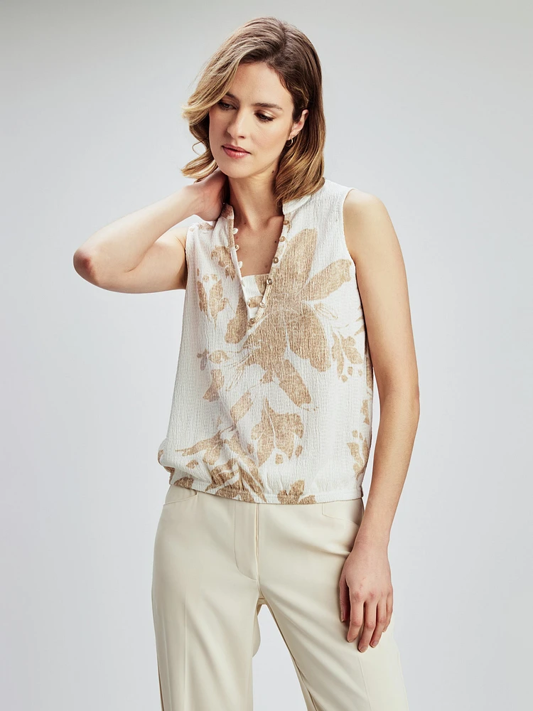 Semi-fitted tank top