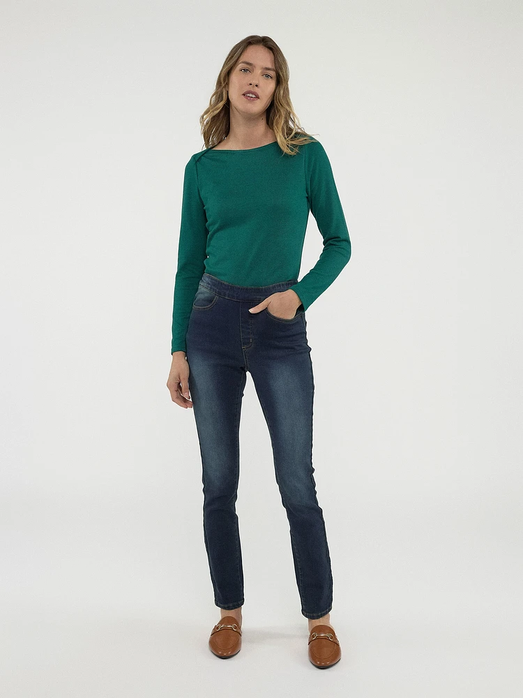Skinny semi-fitted pull-on jean