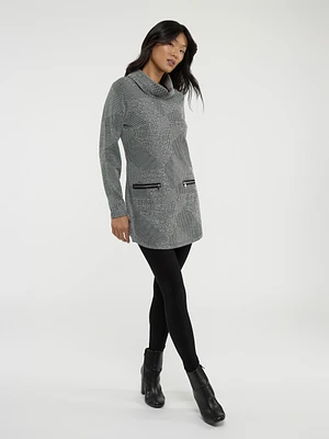 Long-sleevesemi-fitted knit tunic