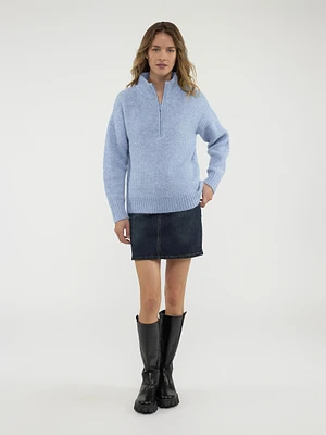 Long-sleeve semi-fitted pullover sweater