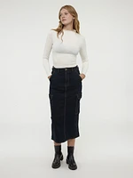 Long-sleeve semi-fitted t-shirt