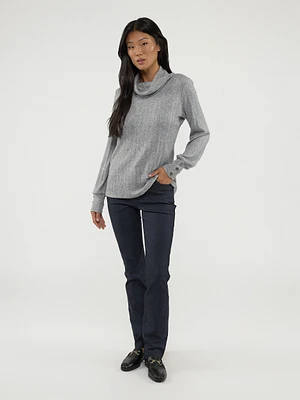 Long-sleeve semi-fitted t-shirt