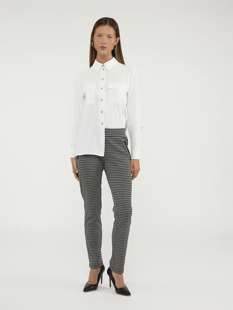 Long-sleeve semi-fitted blouse with buttons