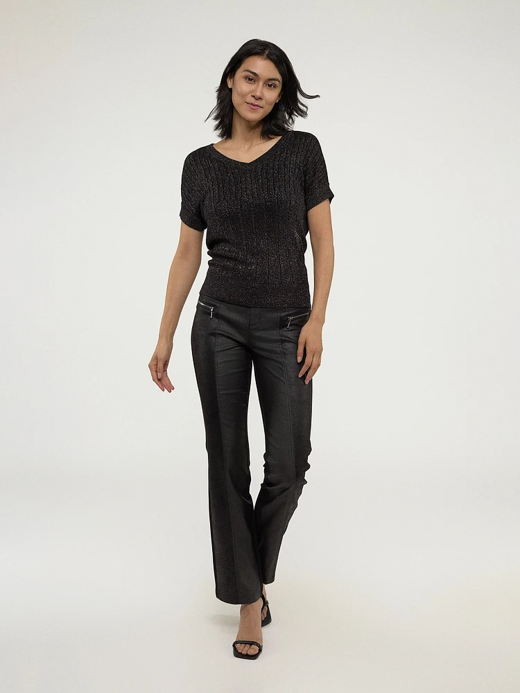 Short-sleeve semi-fitted pullover sweater