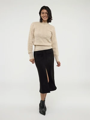 Long-sleeve semi-fitted pullover sweater