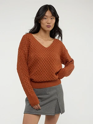 Long-sleeve loose pullover sweater