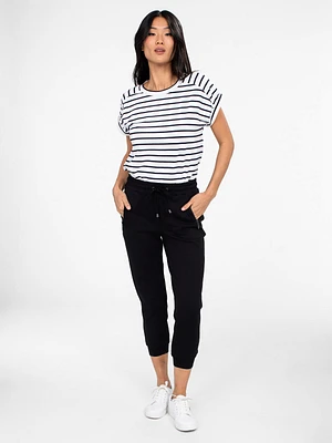 Skinny fitted knit pull-on capri