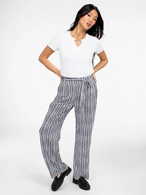 Wide-leg casual pull-on pant