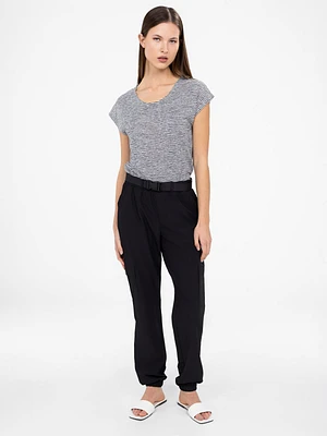 Straight semi-fitted pull-on pant