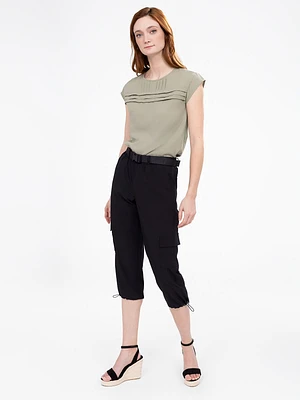 Straight semi-fitted pull-on capri