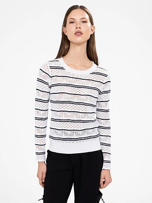 Semi-fitted long-sleeve sweater