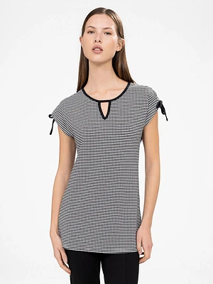 Short-sleeve semi-fitted tunic