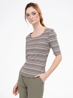 3/4-sleeve semi-fitted t-shirt