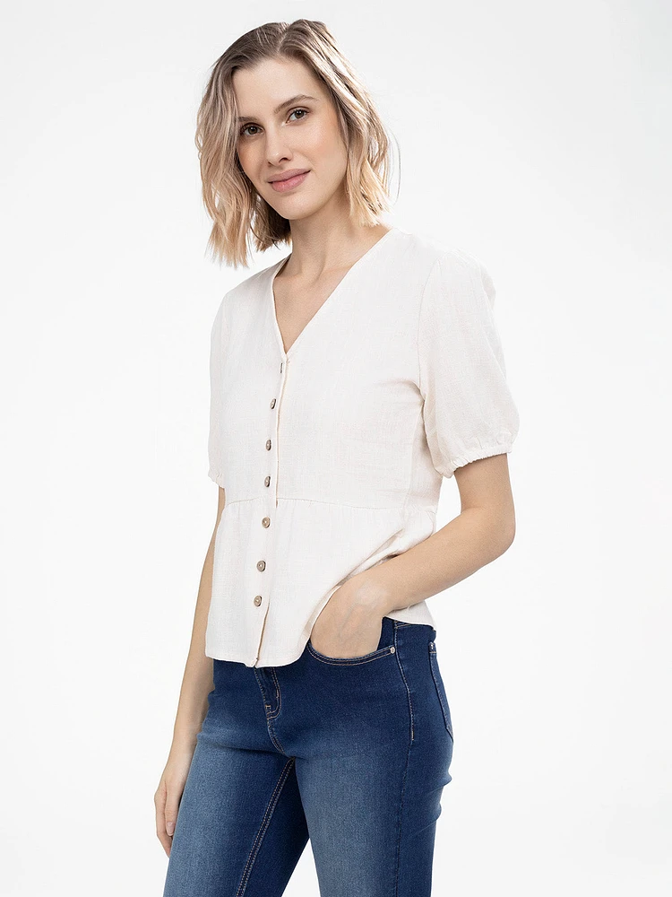 Sleeveless semi-fitted blouse