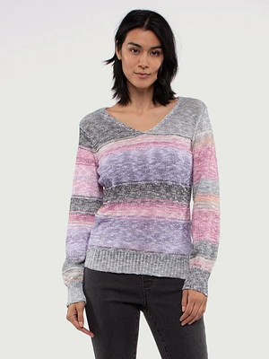 Long-sleeve semi-fitted pullover sweater