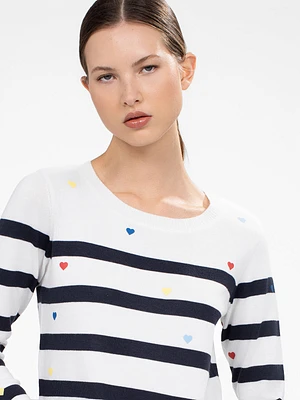 Long-sleeve semi-fitted sweater