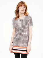 Short-sleeve semi-fitted tunic