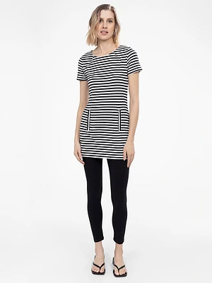 Short-sleeve semi-fitted tunic