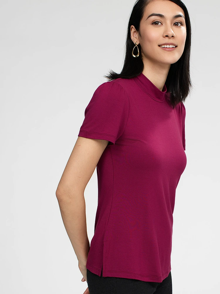 Short-sleeve fitted t-shirt