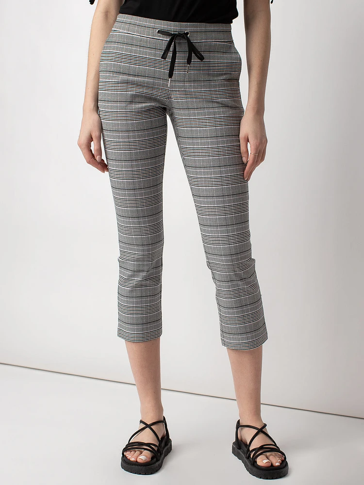 Straight fitted pull-on capri