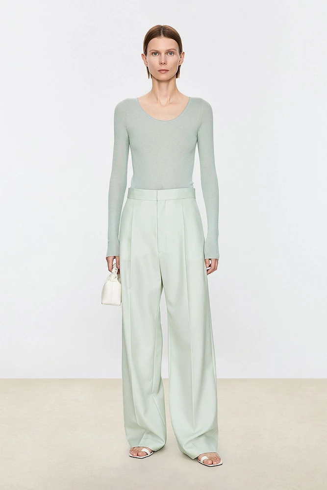 Italian Silk & Cashmere UV-Neck Base Shirt